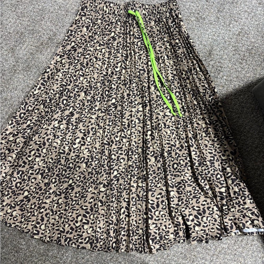 Leopard Print Pleated Skirt with Neon Accent